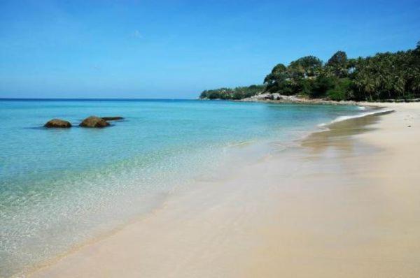 Kalim Beach Place Patong Extérieur photo