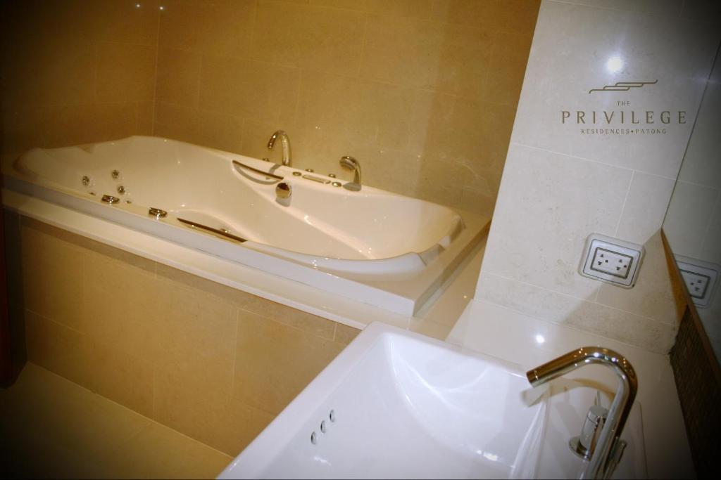 Kalim Beach Place Patong Chambre photo